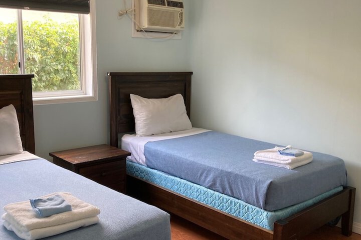 Room 8 of 30
