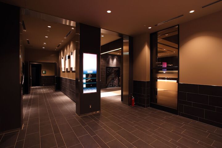 Lobby Entry