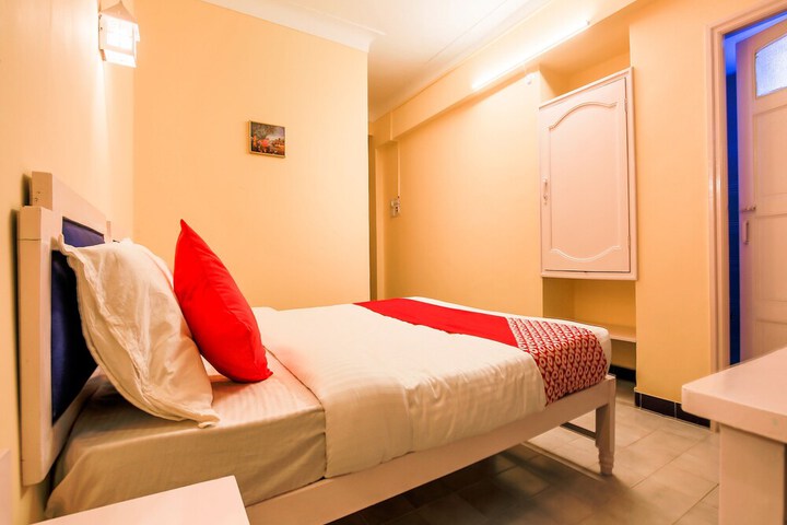 Room 19 of 28