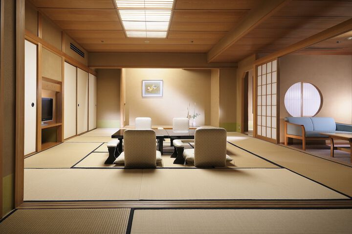 Room 9 of 111