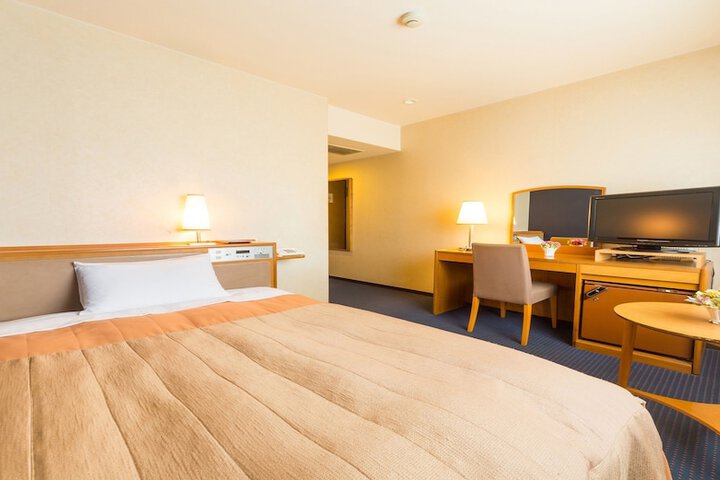 Room 9 of 50