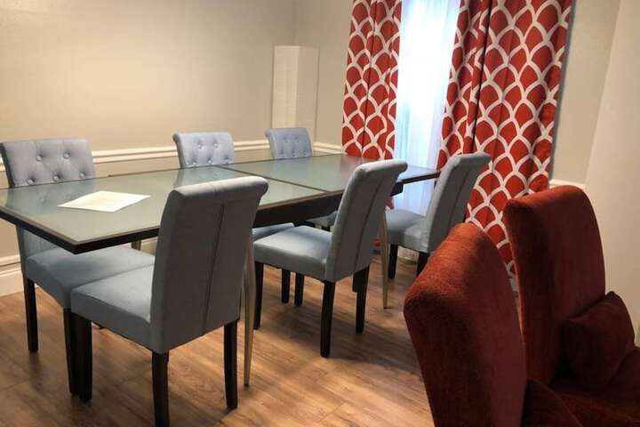 Room 9 of 48