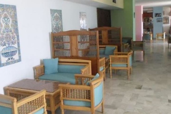 Ballroom/Hall 16 of 25