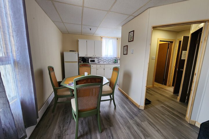 Room 10 of 31