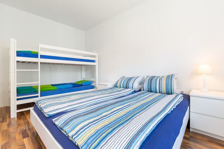 Room 8 of 31