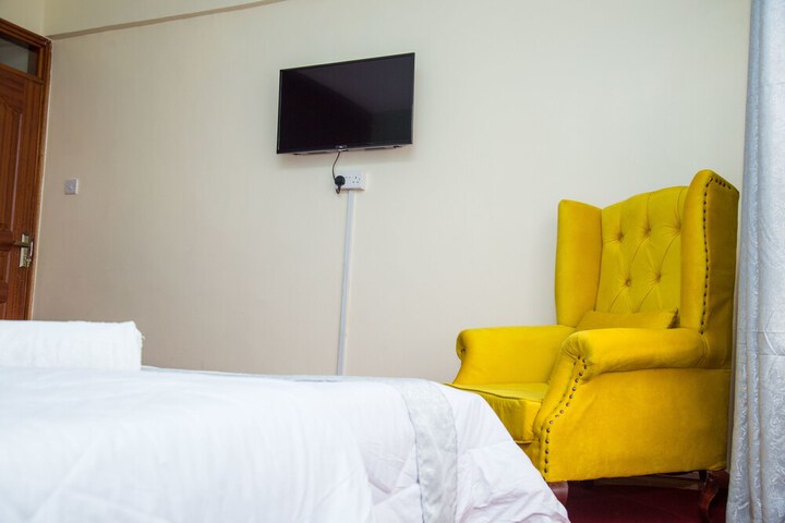 Room 9 of 31