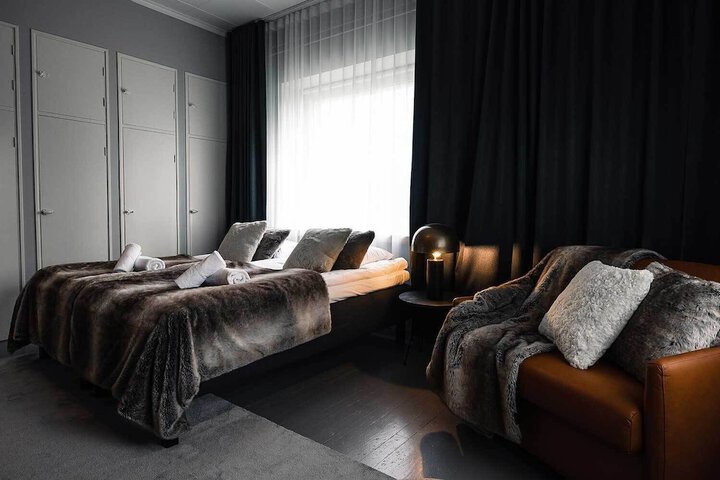 Room 43 of 174