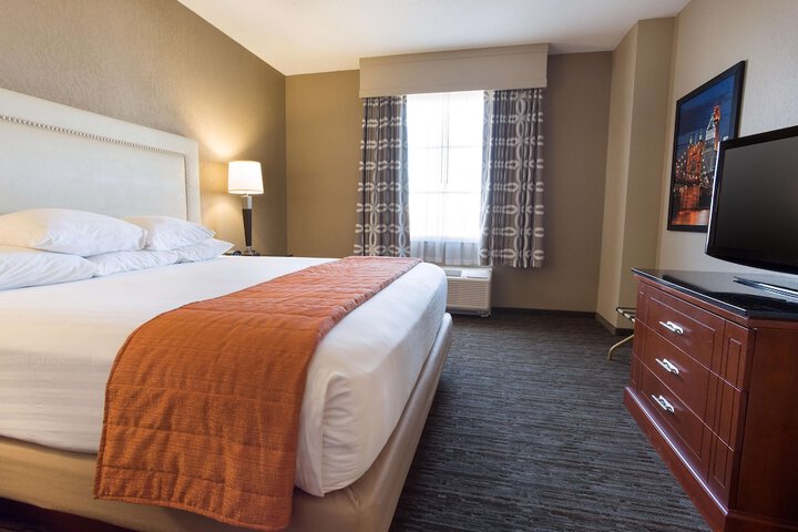 Room 10 of 41