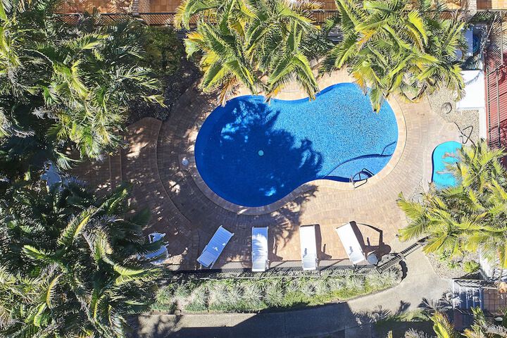 Pool 81 of 85