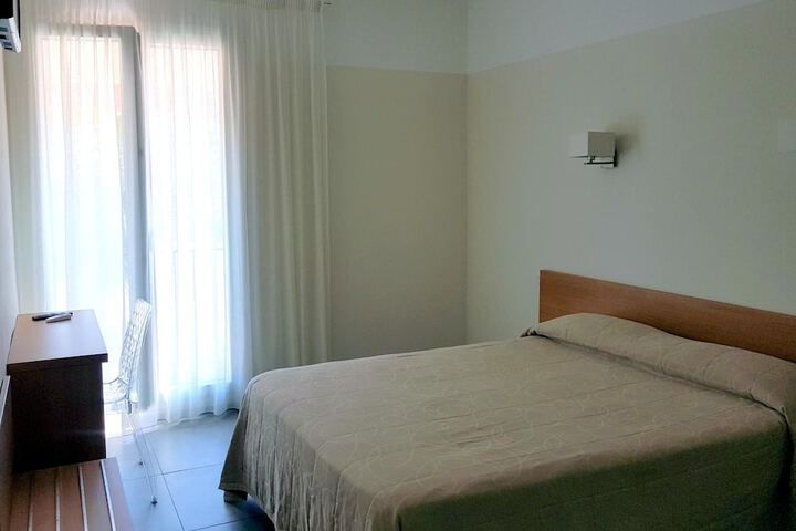Room 19 of 62