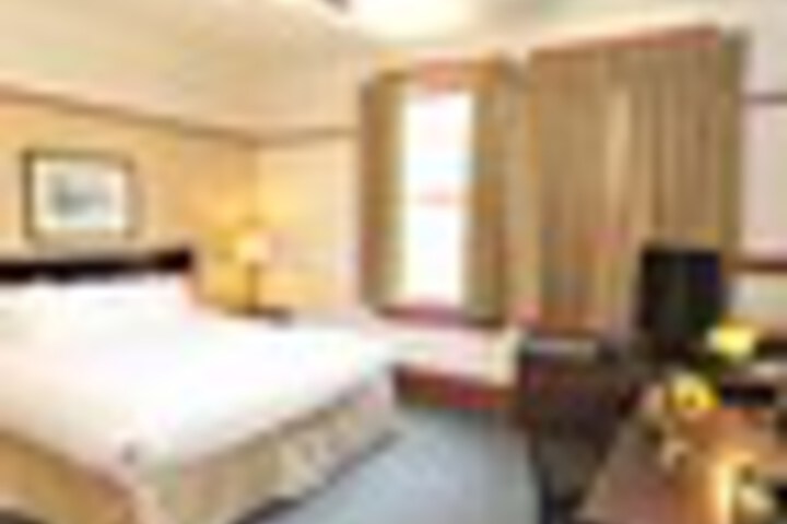Room 53 of 153