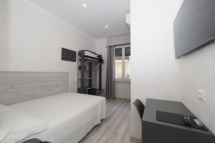 Room 44 of 114