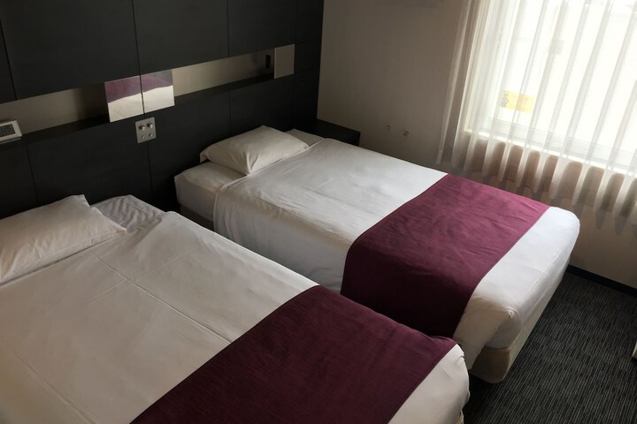 Room 9 of 52