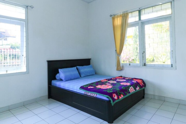 Room 12 of 65