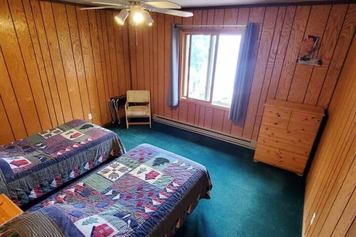 Room 10 of 195
