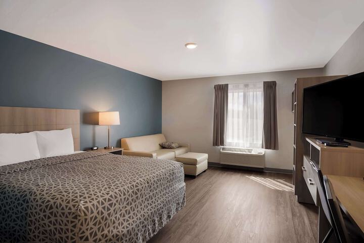 Room 16 of 41