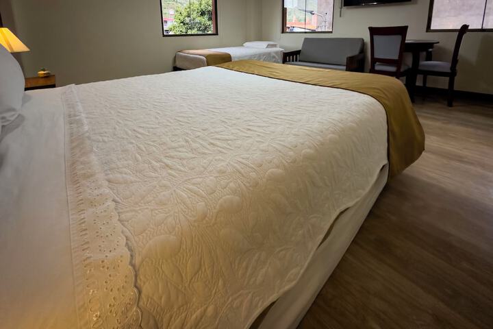 Room 40 of 109