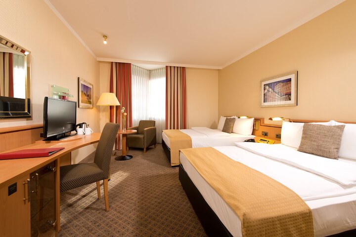Room 14 of 45