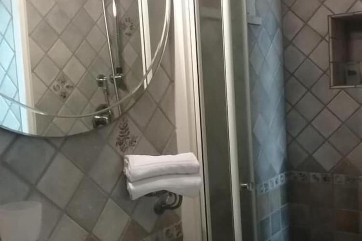 Room 18 of 49