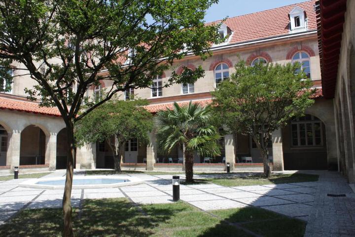 Photo of Hotel Saint Louis Beaulieu - Bordeaux