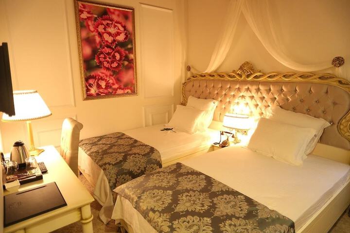 Room 7 of 56