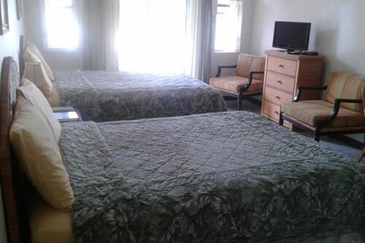 Room 2 of 10