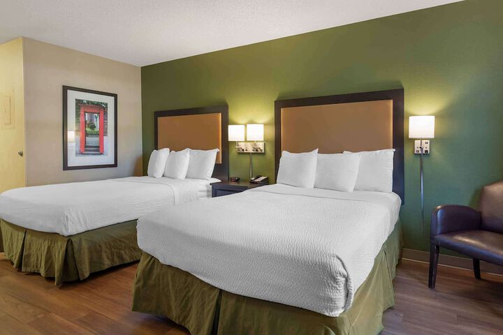 Studio 2 Double Beds (3 of 5)