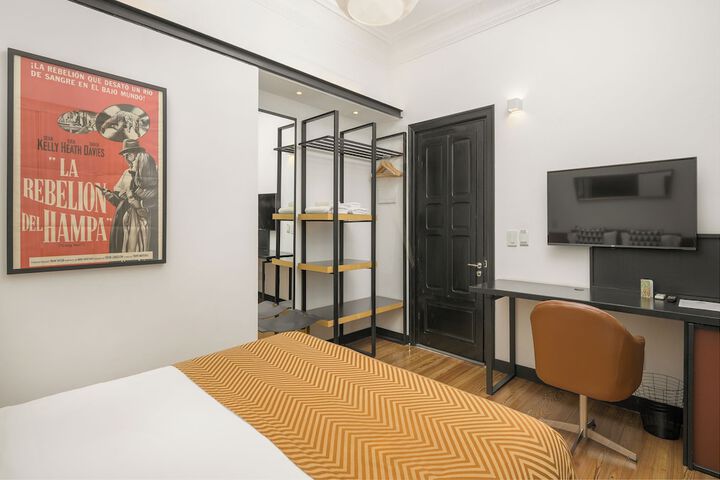 Room 54 of 79