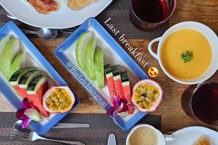 Breakfast/Coffee Service 96 of 110