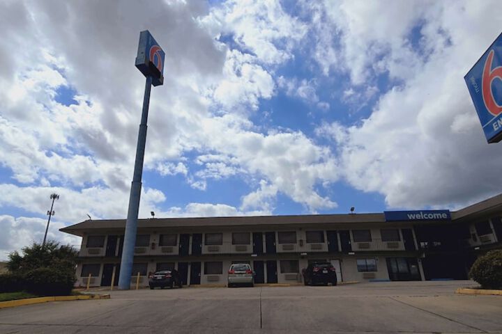 Hotel 41 of 42