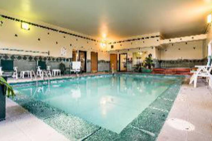 Pool 3 of 8