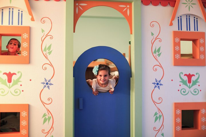 Room 45 of 145