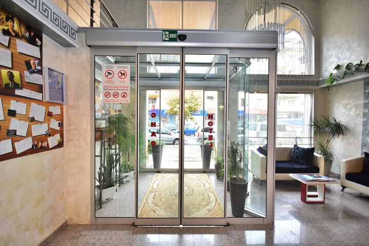 Hotel 2 of 42
