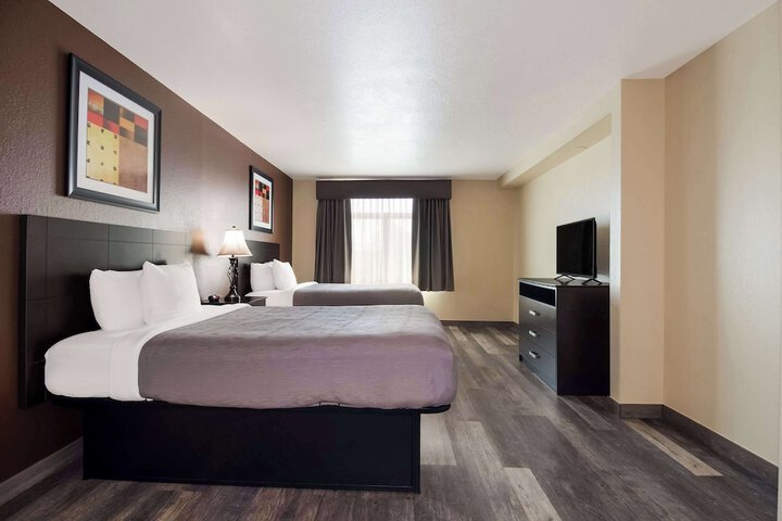 Double Accessible King Size Bed (6 of 20)