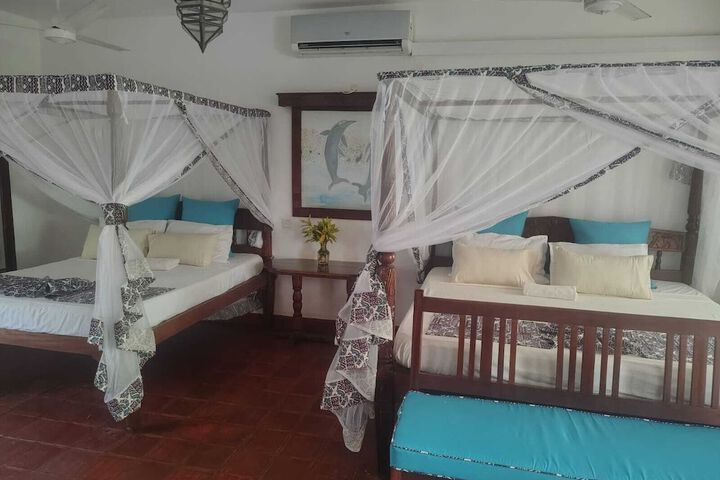 Room 7 of 34