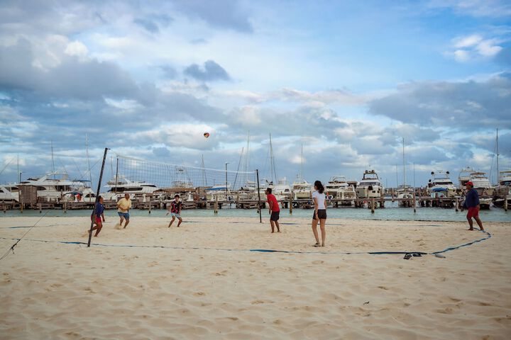 Beach 118 of 136