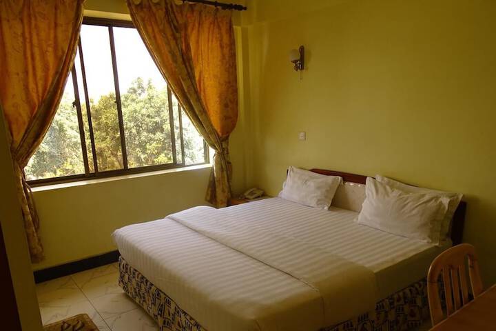 Room 9 of 43