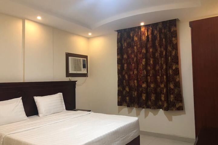 Room 7 of 35