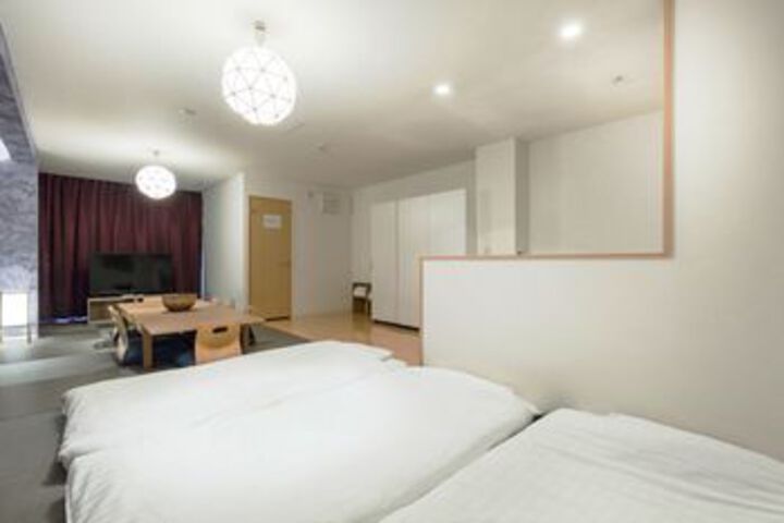 Room 76 of 182