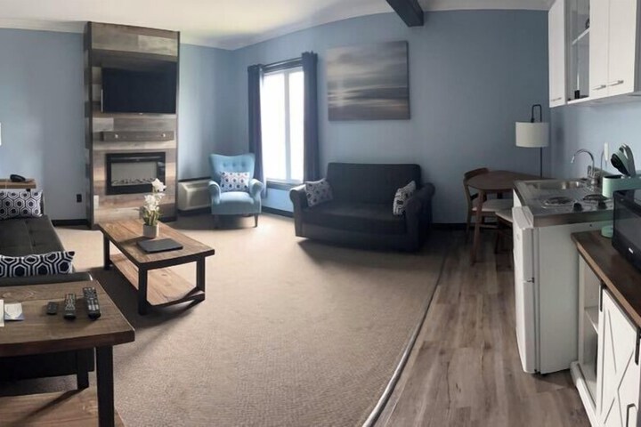 Room 10 of 27