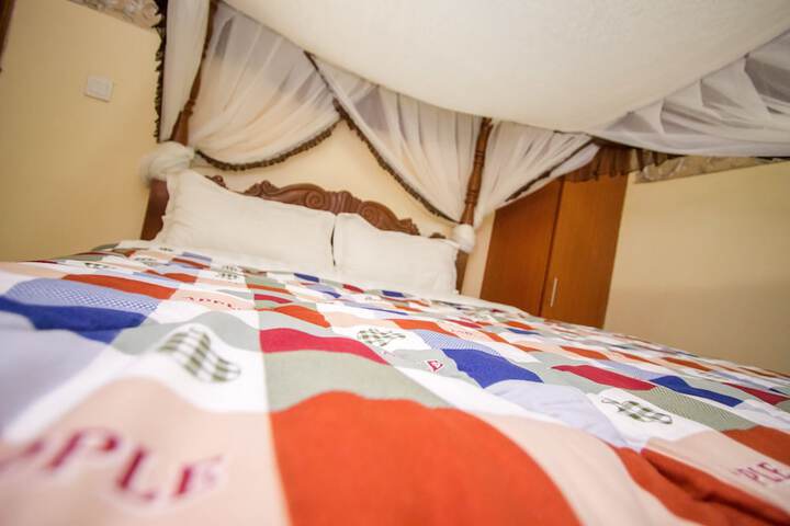 Room 10 of 40