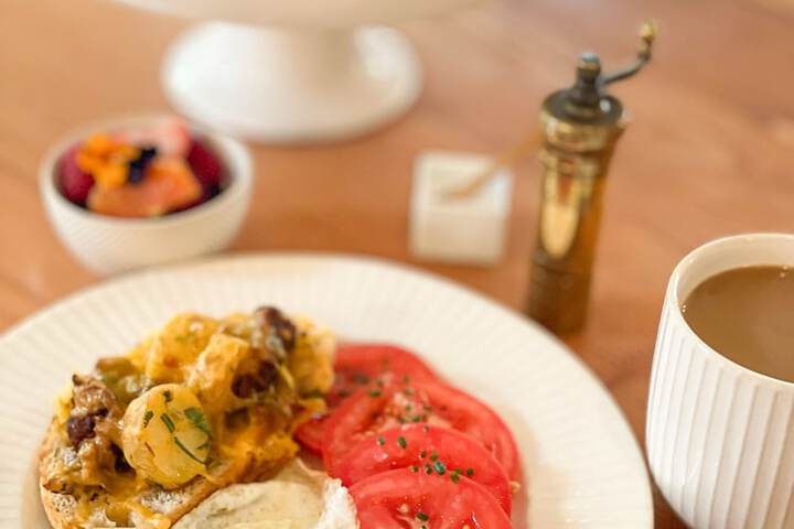Breakfast/Coffee Service 21 of 21