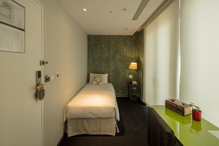Room 21 of 79