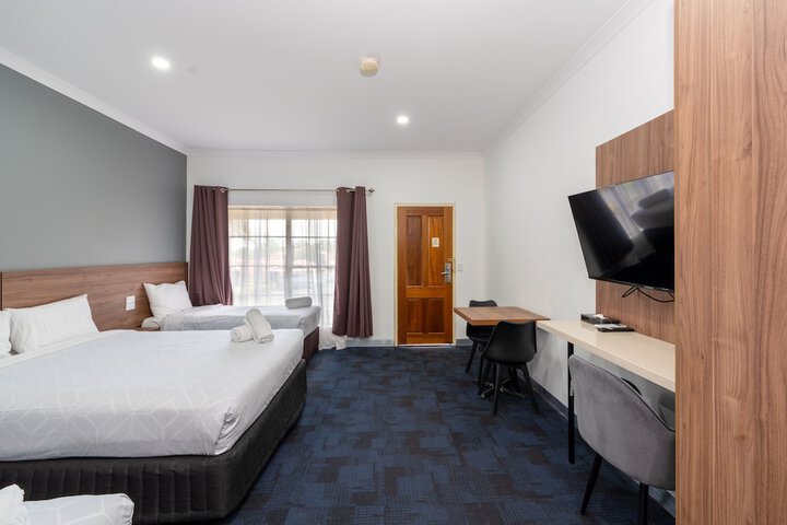 Room 6 of 46
