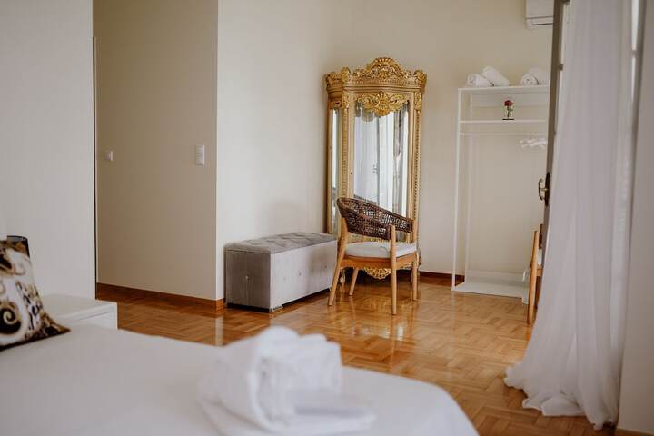 Room 80 of 120