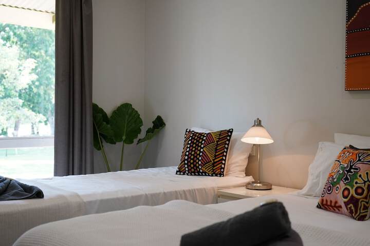 Room 7 of 25