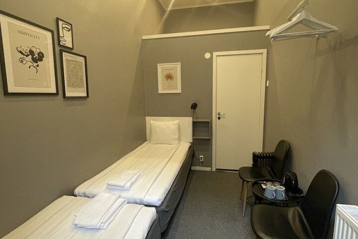 Room 64 of 149