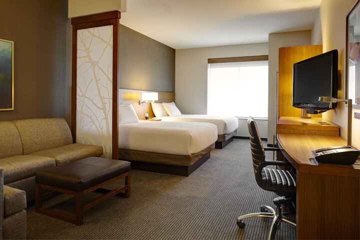 Double Accessible King Size Bed (1 of 6)