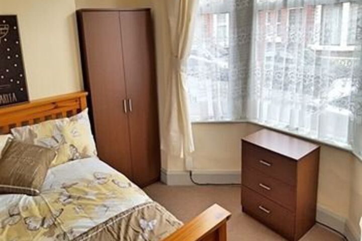 Room 17 of 24