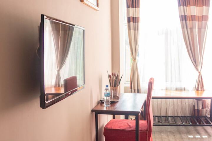 Room 7 of 27